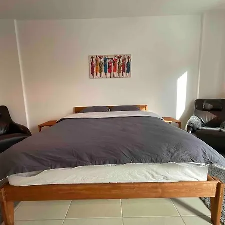Mountain View - Modern Town Centre Apartment In Fethiye * フェティエ